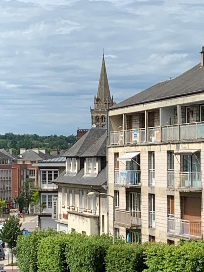 Apartamento Au Coeur De Lisieux 83 M2 Et Vue Sur La Basilique Exterior foto
