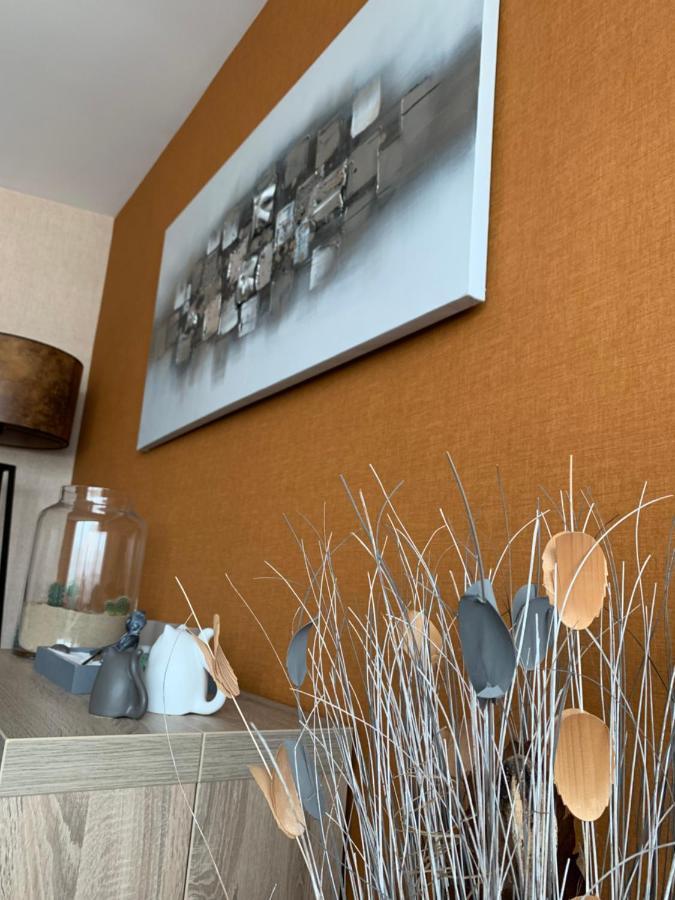 Apartamento Au Coeur De Lisieux 83 M2 Et Vue Sur La Basilique Exterior foto